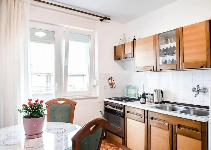 아파트 Pearl Of 시베니크